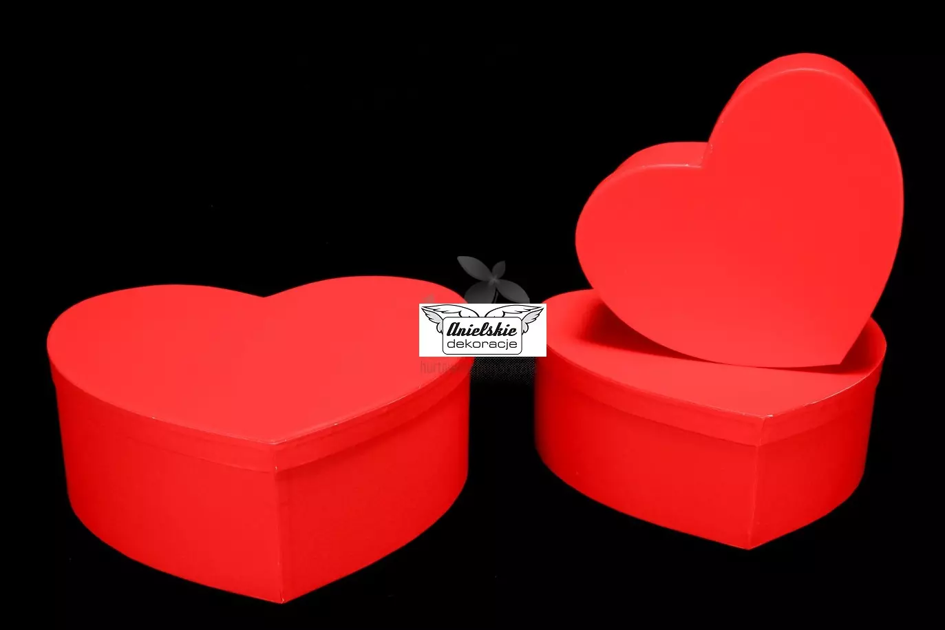 Pudełko na kwiaty w kształcie serca typu flowerbox, komplet 3 sztuki.